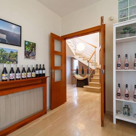 Villa Wine Experience Cambrils - Wine, Art & Games 외부 사진